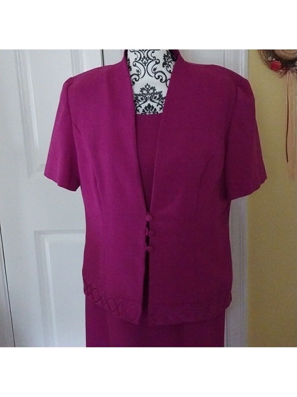 Koret 2 Piece Cranberry Color Dress With Bottom Design Jacket Size 12